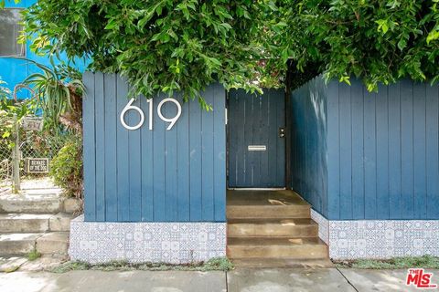Photo of 619 Milwood Avenue, Venice, CA 90291 (MLS # 26841615)