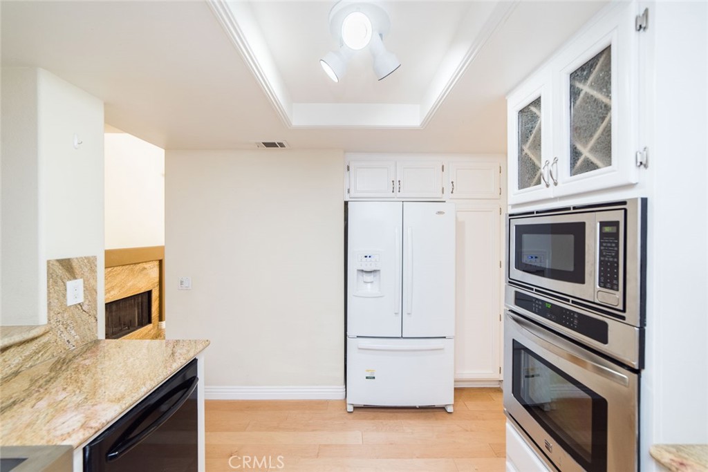 California Renaissance (CAR) - Residential Lease