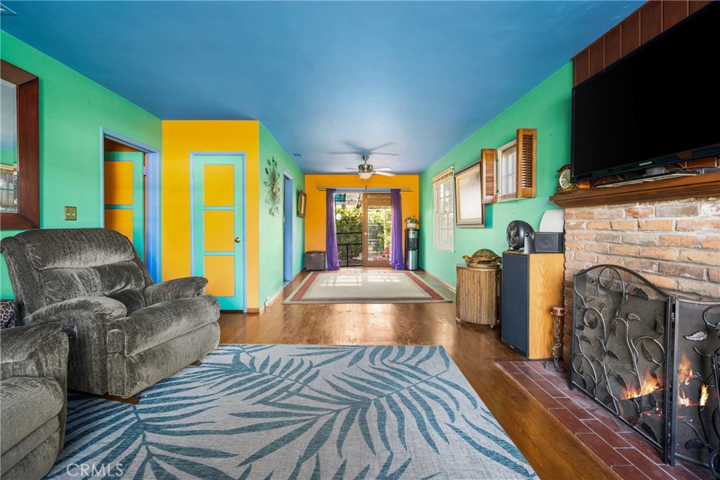 950 N Laurel Drive