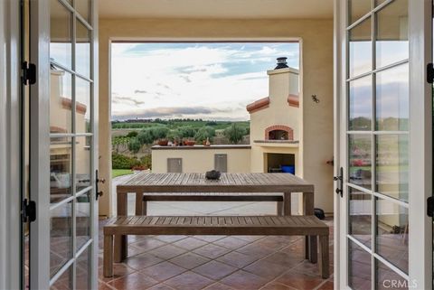 Tiny photo for 4960 Glenhill Lane, Paso Robles, CA 93446 (MLS # NS26103360)