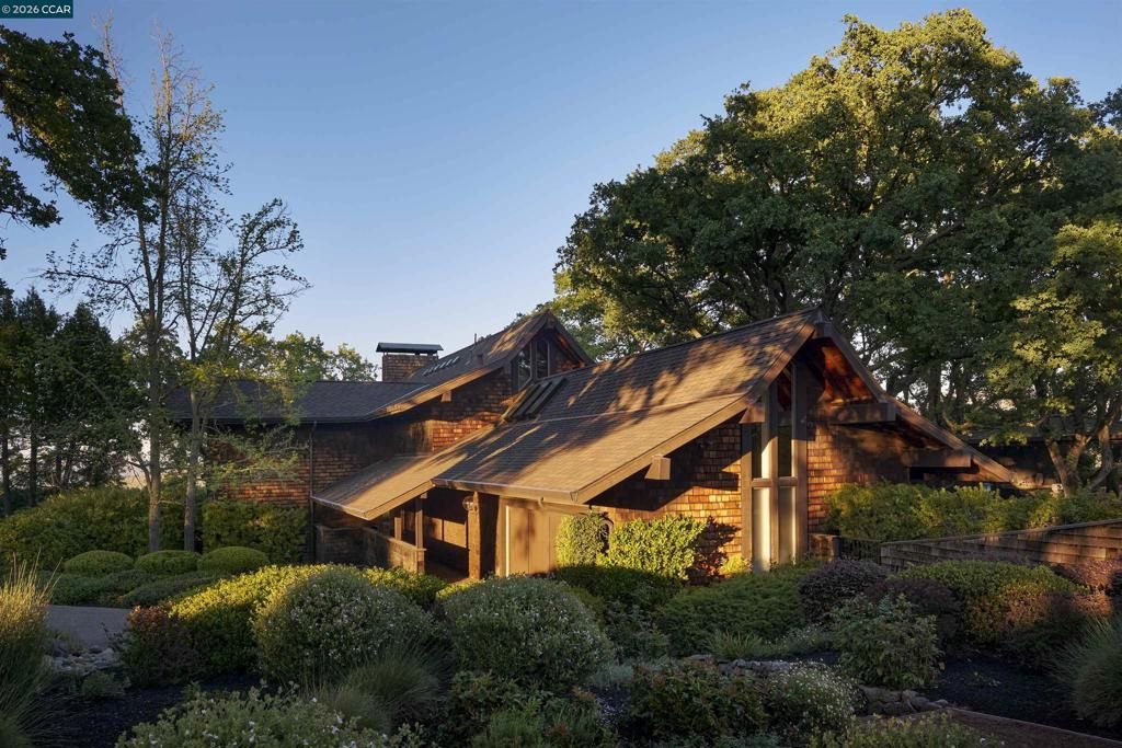 Photo of 289 Castle Crest Rd Rd, Alamo, CA 94507 (MLS # 41128074)