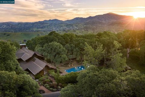 Photo of 289 Castle Crest Rd Rd, Alamo, CA 94507 (MLS # 41128074)