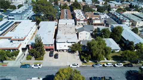 Photo of 1052 Elm Avenue, Glendale, CA 91201 (MLS # AR26144903)