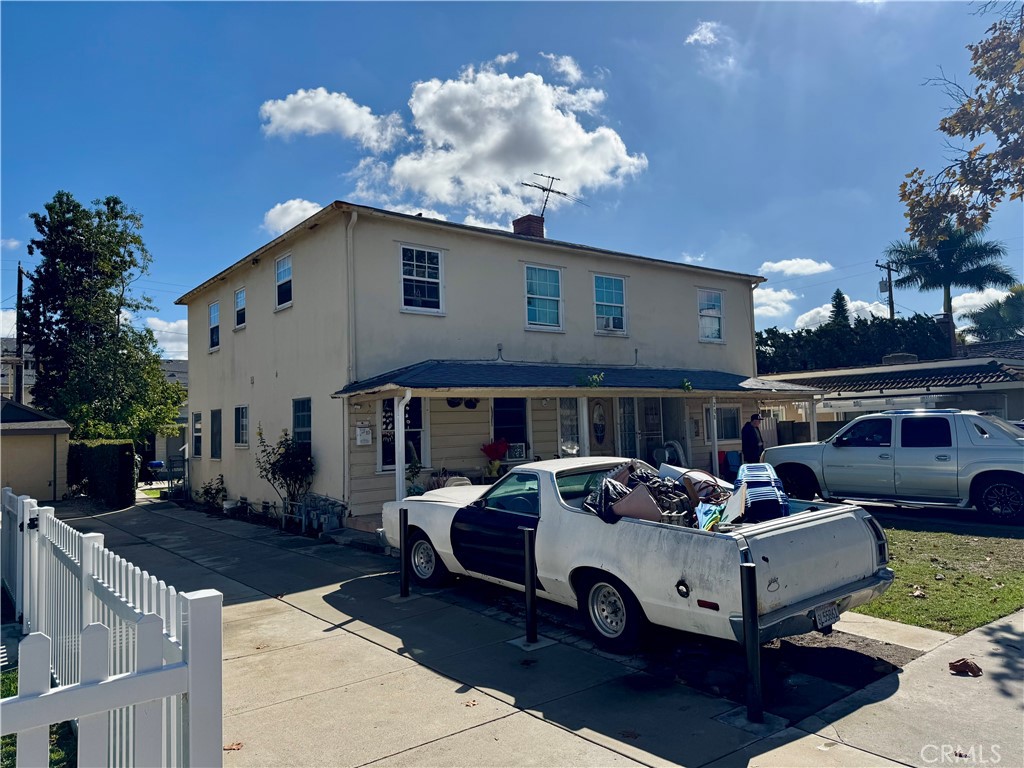 208 S Illinois