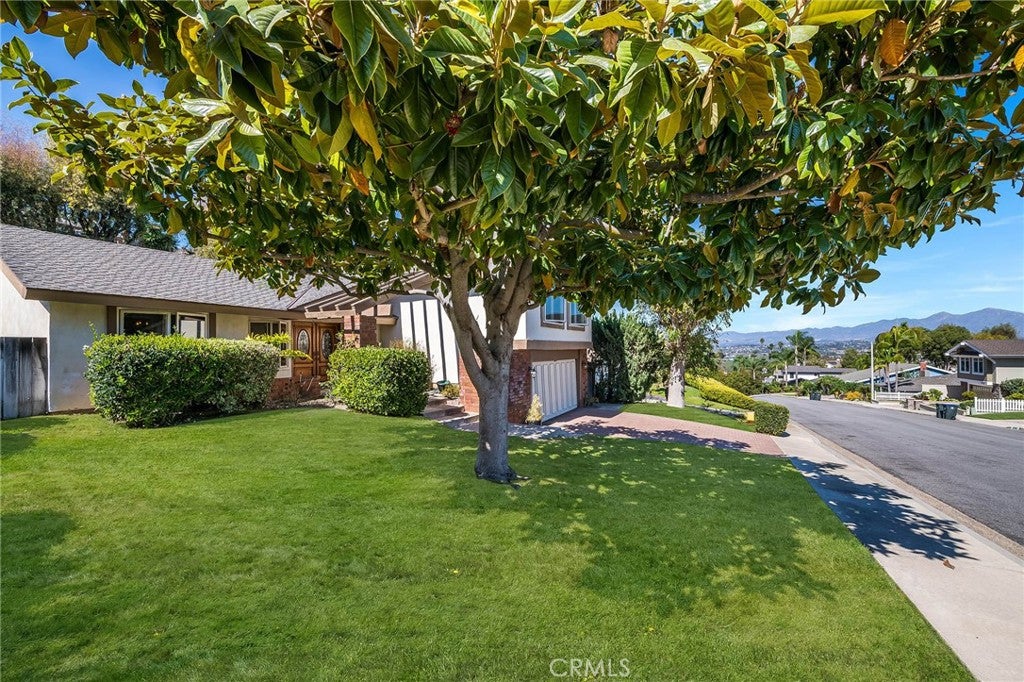 29401 Troon
