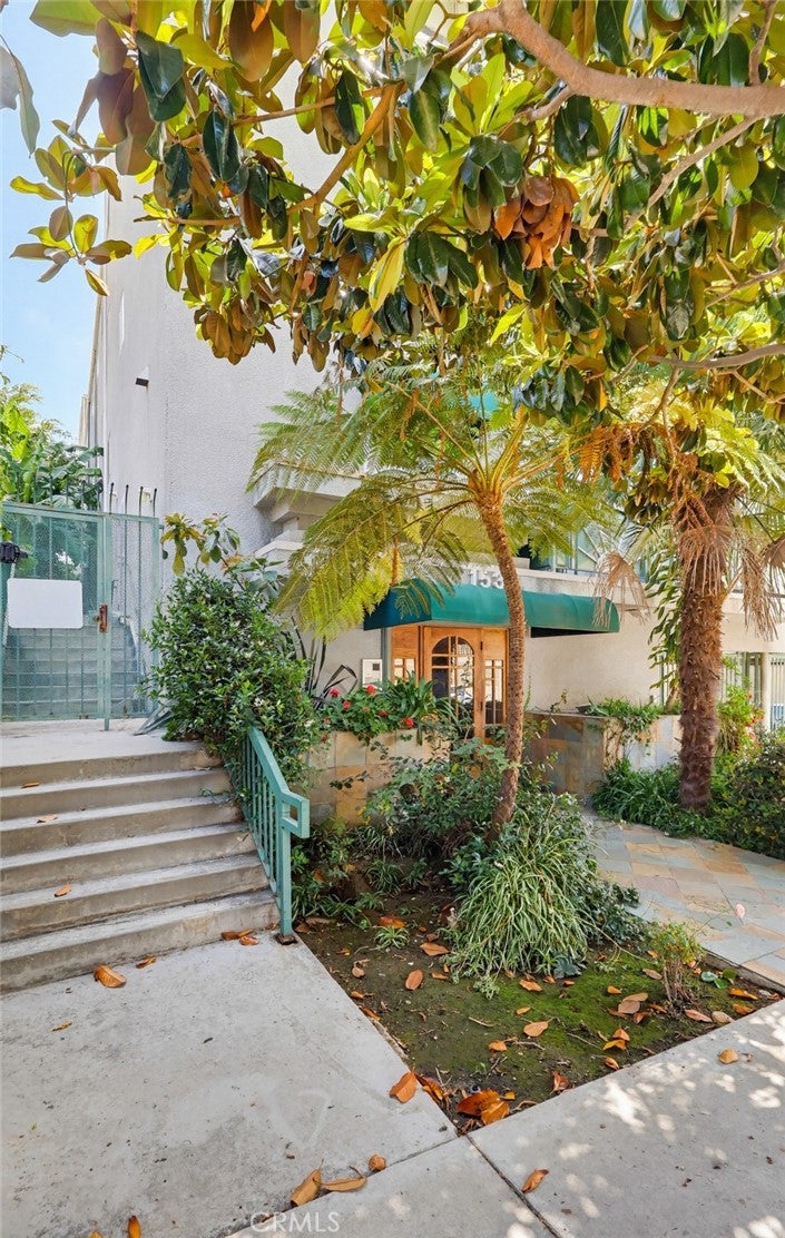 1538 Stoner Avenue 303, Los Angeles CA 90025