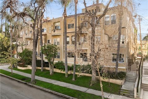 Photo of 12060 Hoffman Street #103, Studio City, CA 91604 (MLS # SR26032096)