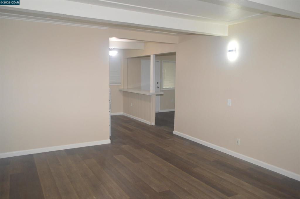 Properties 2 43 Bay Dr