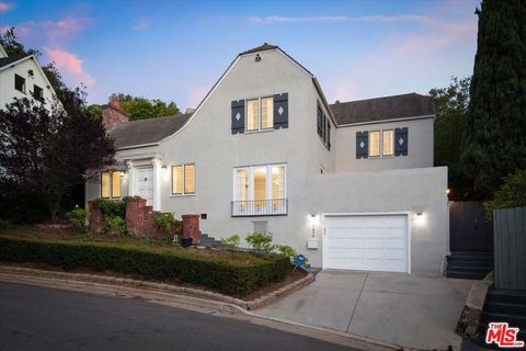 Photo of 3479 Oak Glen Drive, Los Angeles, CA 90068 (MLS # 26633457)