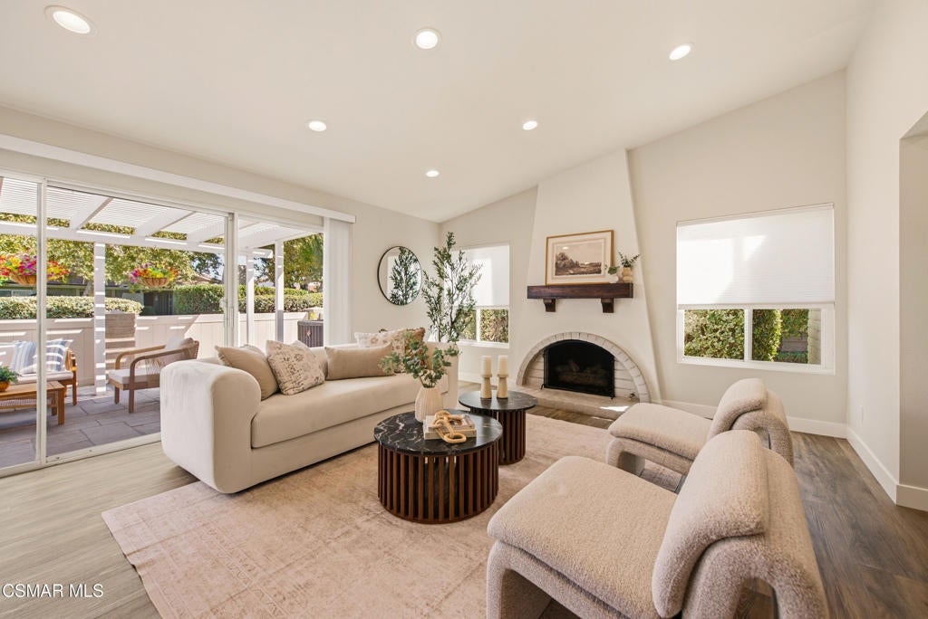 2213 Crespi Lane