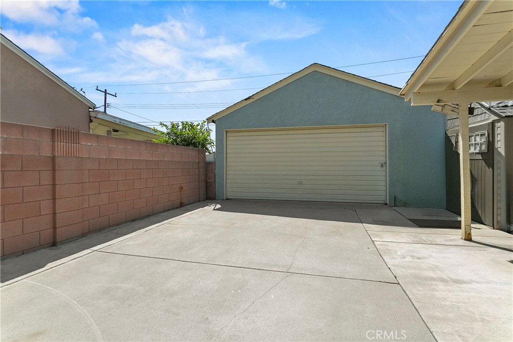 1932 S Orange Avenue