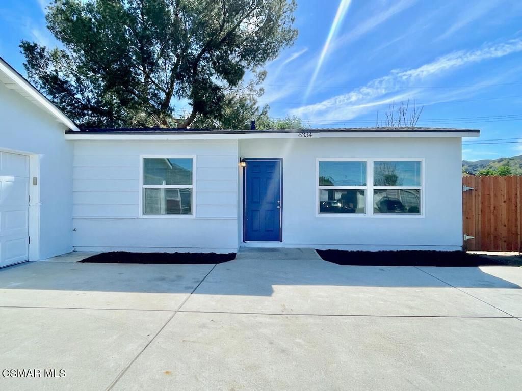 Photo of 6334 Caroline Avenue, Simi Valley, CA 93063 (MLS # 226000975)