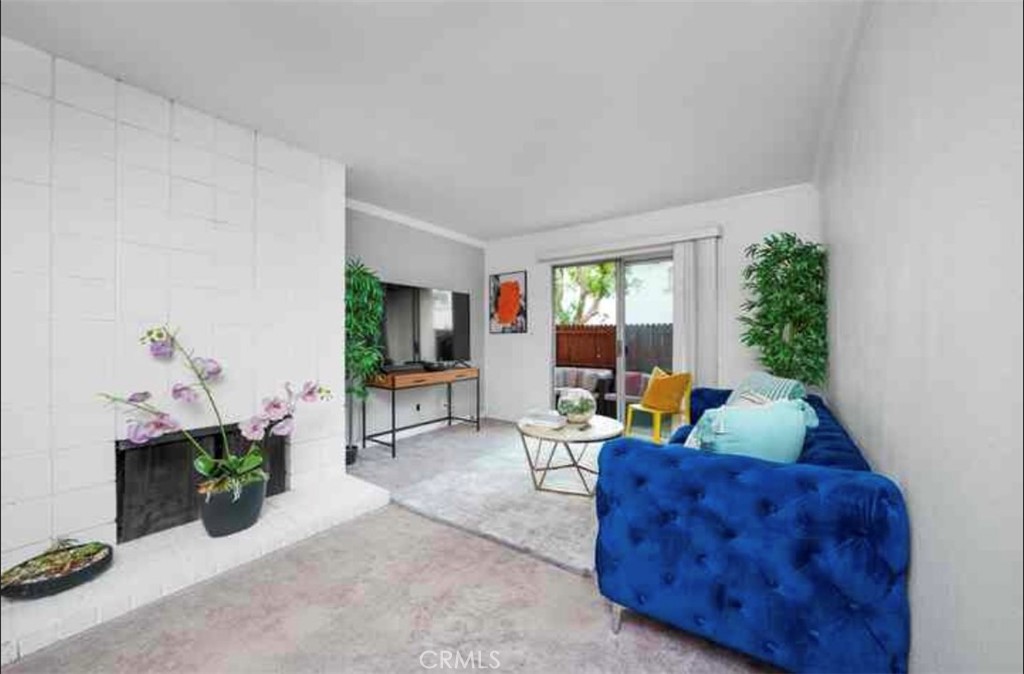 23617 Golden Springs