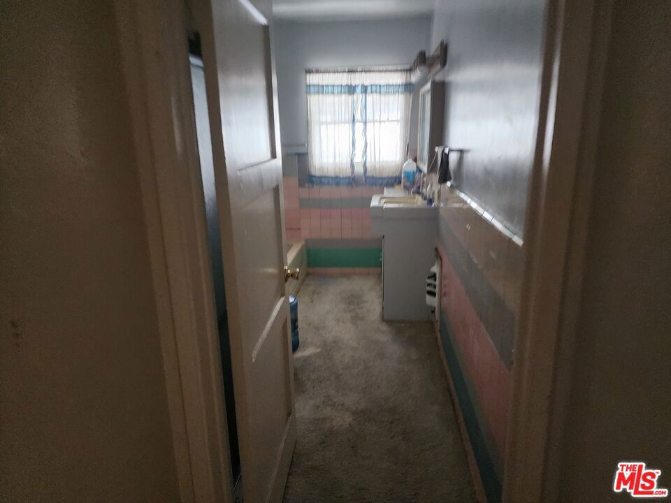 1036 W Stockwell Street