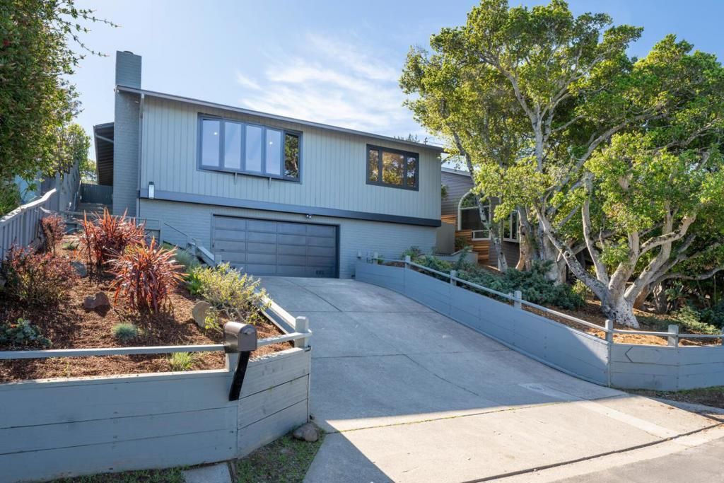 Photo of 2612 Lincoln Avenue, Belmont, CA 94002 (MLS # ML82041598)