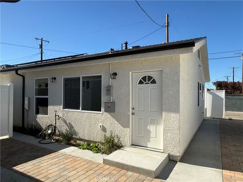 Photo of 18110 Gault Street, Reseda, CA 91335 (MLS # BB26013674)