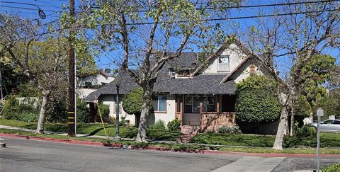 Photo of 2642 Manning Avenue, Los Angeles, CA 90064 (MLS # FR26059251)