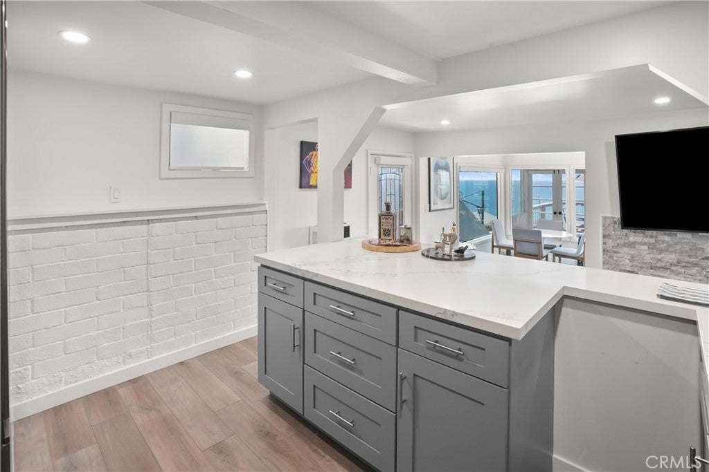 32082 Coast Hwy, Laguna Beach CA 92651 - Photo 23