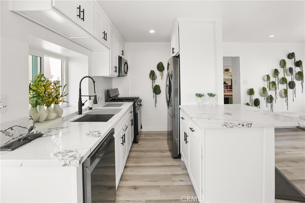 32082 Coast Hwy, Laguna Beach CA 92651 - Photo 7