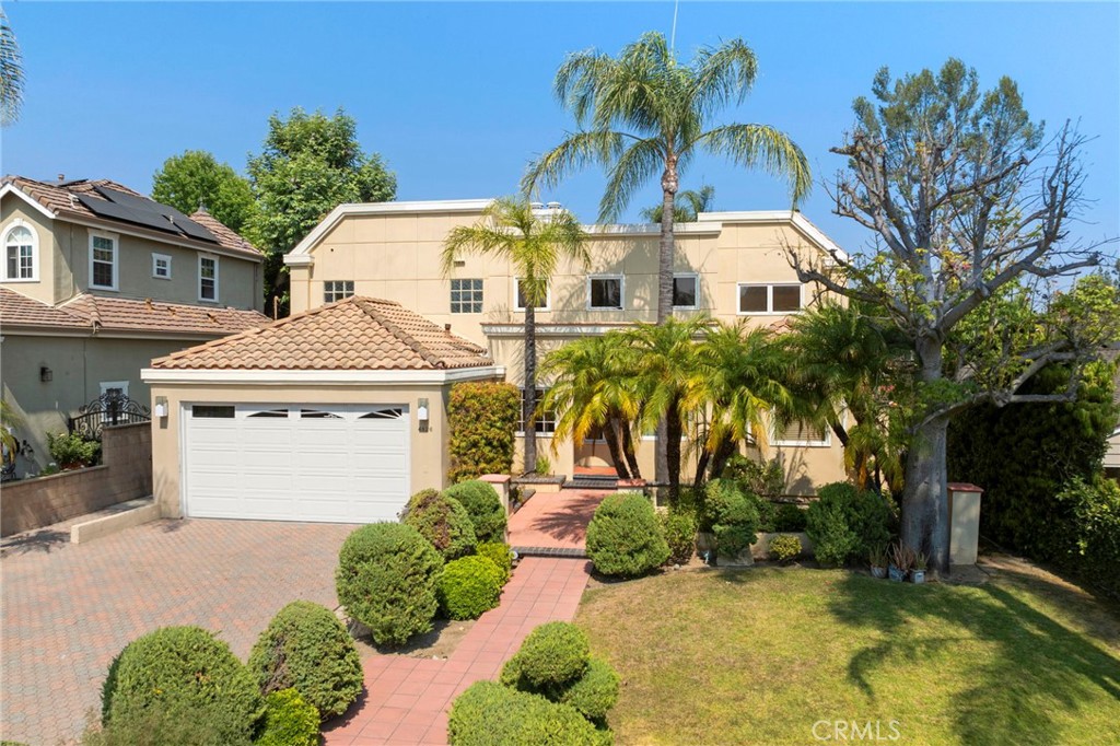 Looking to call La Cañada Flintridge home, known for its safe, family-friendly community and one of the top-rated school districts in California? 4826 Indianola Way offers the perfect chance to make that dream a reality — at a price point rarely seen for a property of this size.
This spacious home features 5 bedrooms, 4 bathrooms, and approximately 3,839 square feet of living space with an upstairs loft, set on an expansive 11,148 sq ft lot complete with a private pool and spa. Comparable homes in the neighborhood are selling for significantly more, making this a rare and valuable opportunity.
Ideal for buyers eager to customize and renovate to their personal style, this property offers incredible potential to create your dream home. With room to expand the existing footprint or add a detached structure, the possibilities are truly endless.
Nestled against the foothills of the San Gabriel Mountains, La Cañada Flintridge offers the perfect blend of small-town charm and upscale living. Known for its top-rated schools, safety, and strong sense of community, this exclusive enclave is one of Los Angeles County’s most sought-after places to call home.
Deals like these don't come around often in La Canada!