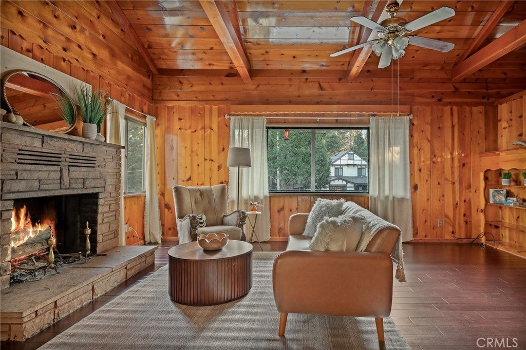 720 Rocky Loop