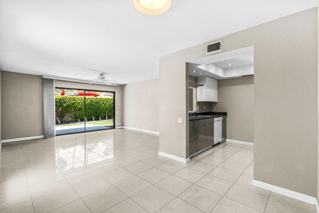 listing image 130721552600277901563