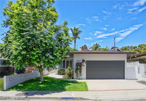 Photo of 2913 Pacific AVE, Manhattan Beach, CA 90266 (MLS # SB26146099)