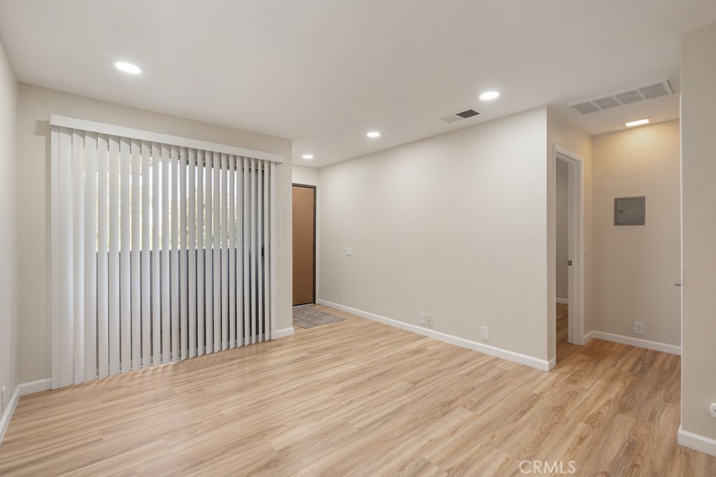 Palm Springs Villas I (33115) - Residential