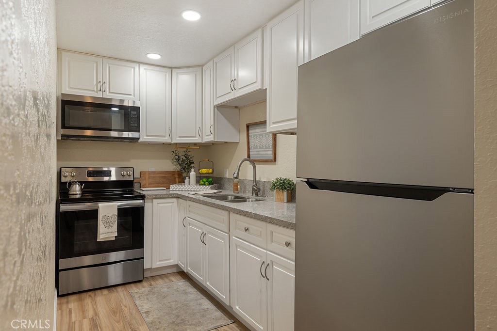 Palm Springs Villas I (33115) - Residential