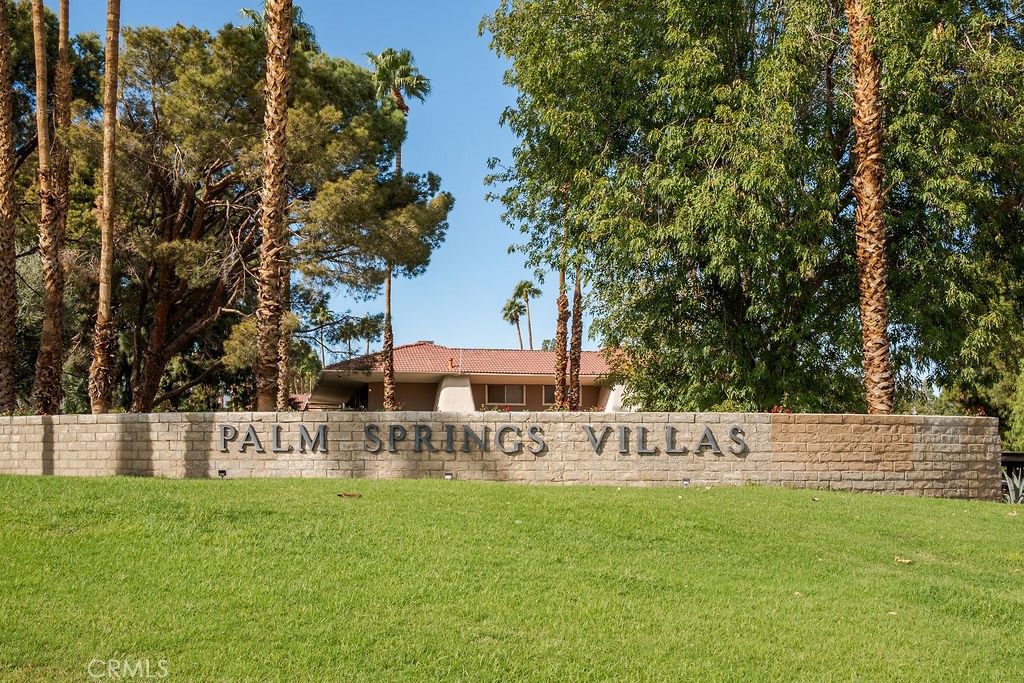 Palm Springs Villas I (33115) - Residential