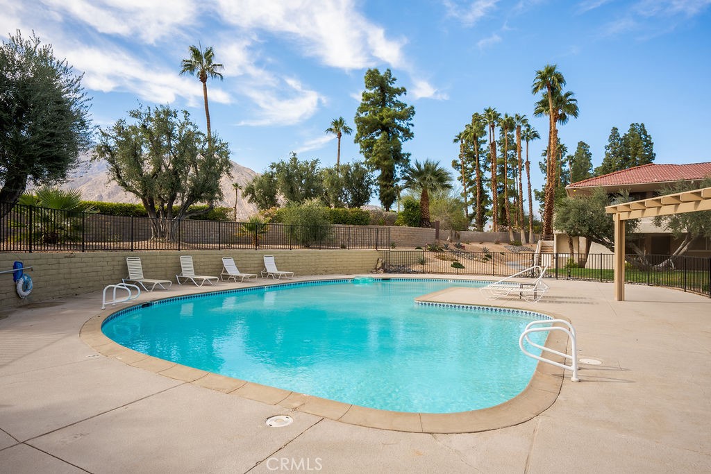 Palm Springs Villas I (33115) - Residential