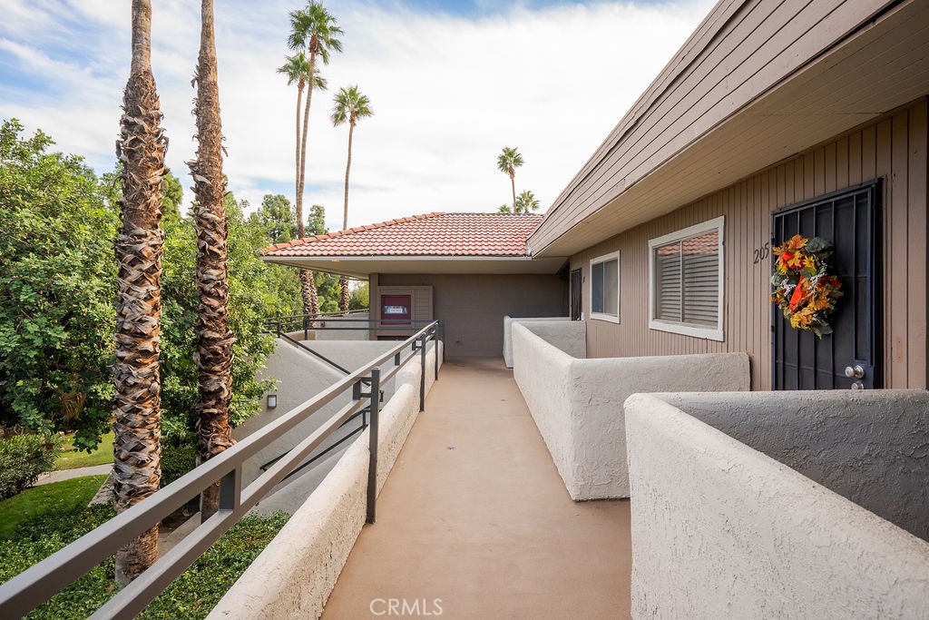 Palm Springs Villas I (33115) - Residential