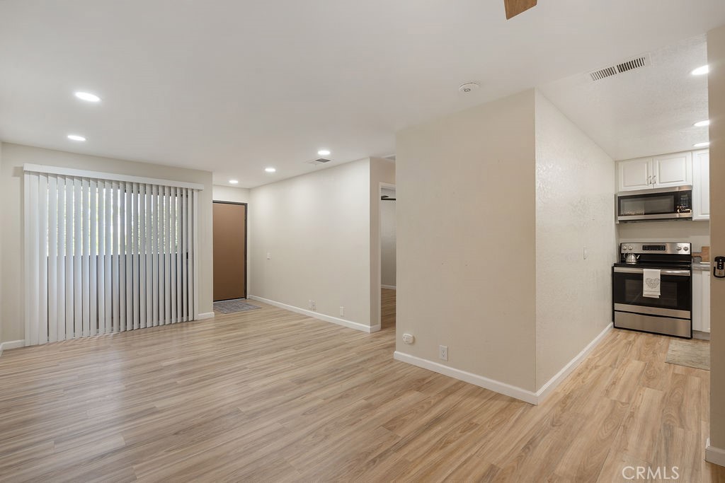 Palm Springs Villas I (33115) - Residential