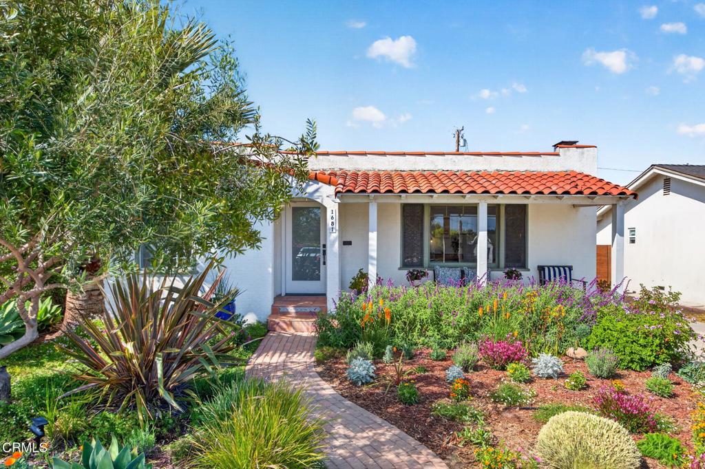 1681 San Nicholas Street