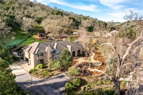 Photo of 6400 NW San Gabriel Rd. Rd, Atascadero, CA 93422 (MLS # SC26023903)