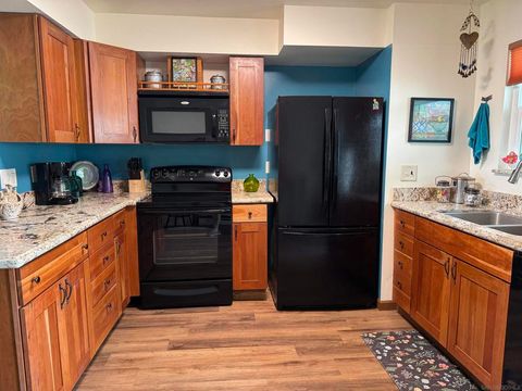 3577 Pear Blossom Ave Oceanside CA 92057