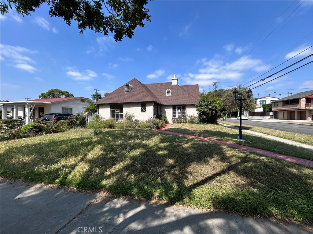 3903 Boyce