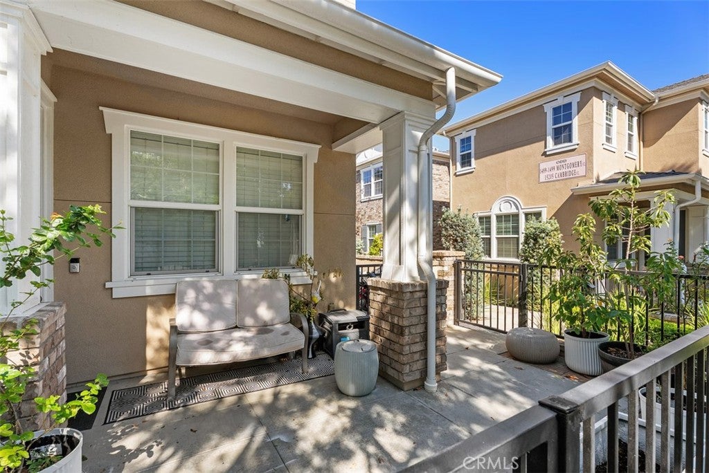 1487 Montgomery