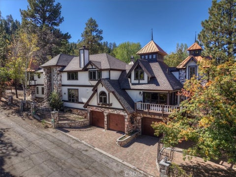 Photo of 848 Jeffries St, Big Bear Lake, CA 92315 (MLS # IV25240353)
