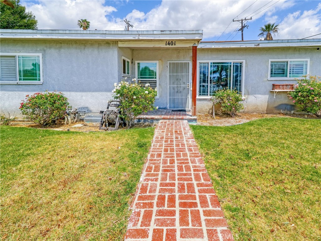1401 W 165th Street