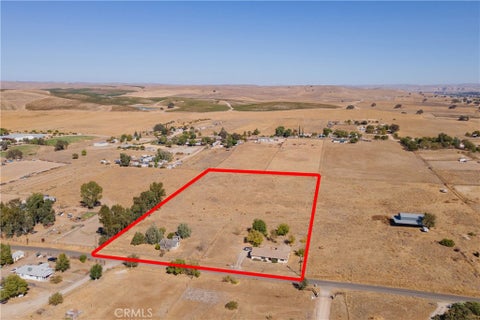 Photo of 320 Grace DR, Paso Robles, CA 93446 (MLS # NS26170419)
