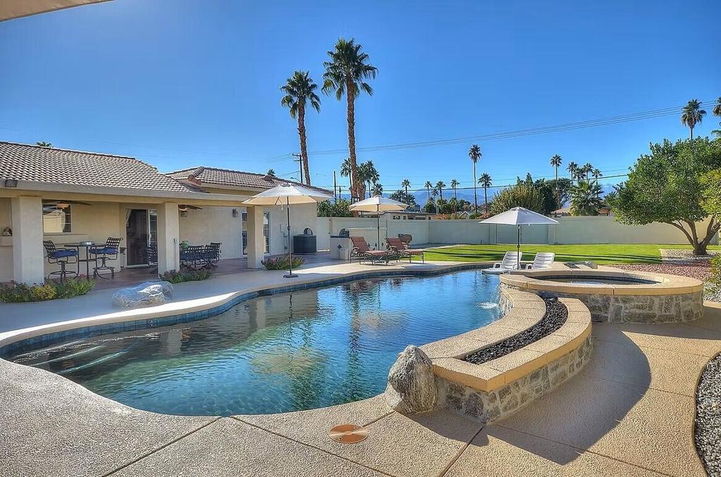 77530 Delaware Place