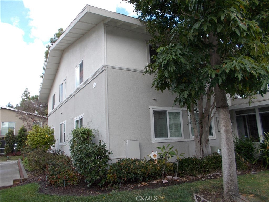 328 Avenida Carmel P