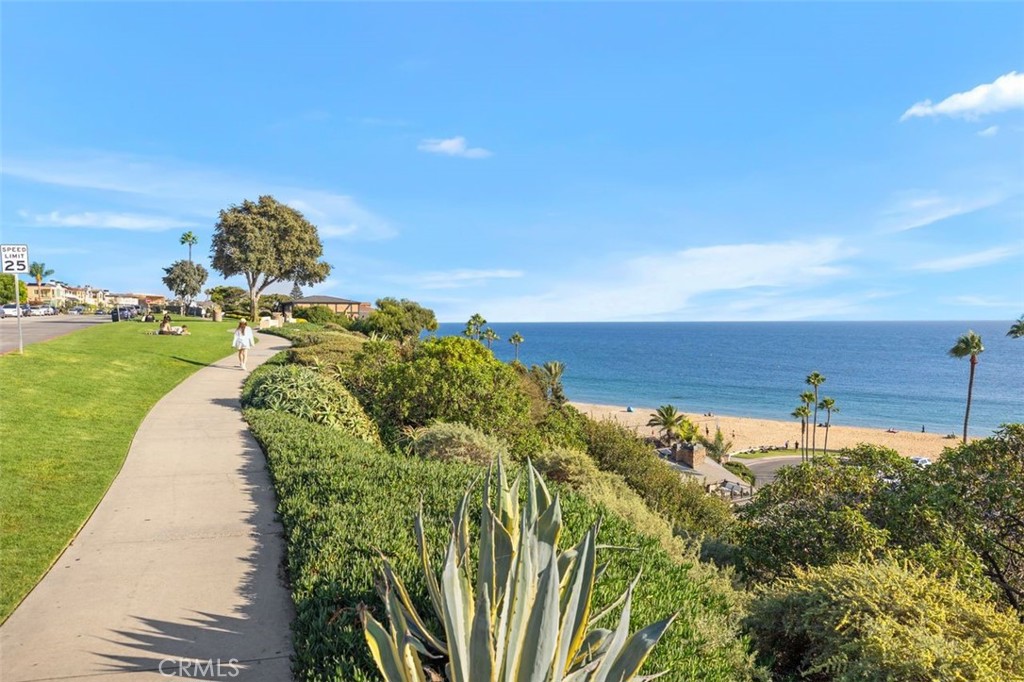 Corona del Mar South of PCH (CDMS) - Residential