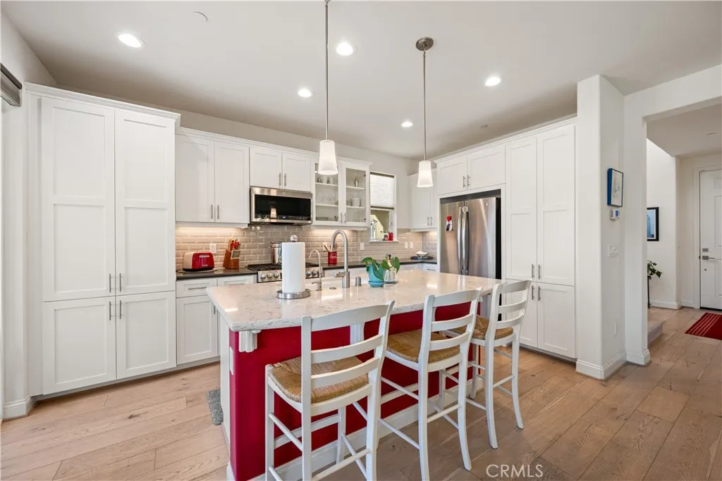 Santa Maria, California 93455, United States, 2 Bedrooms Bedrooms, ,3 BathroomsBathrooms,Residential,Pending,251537