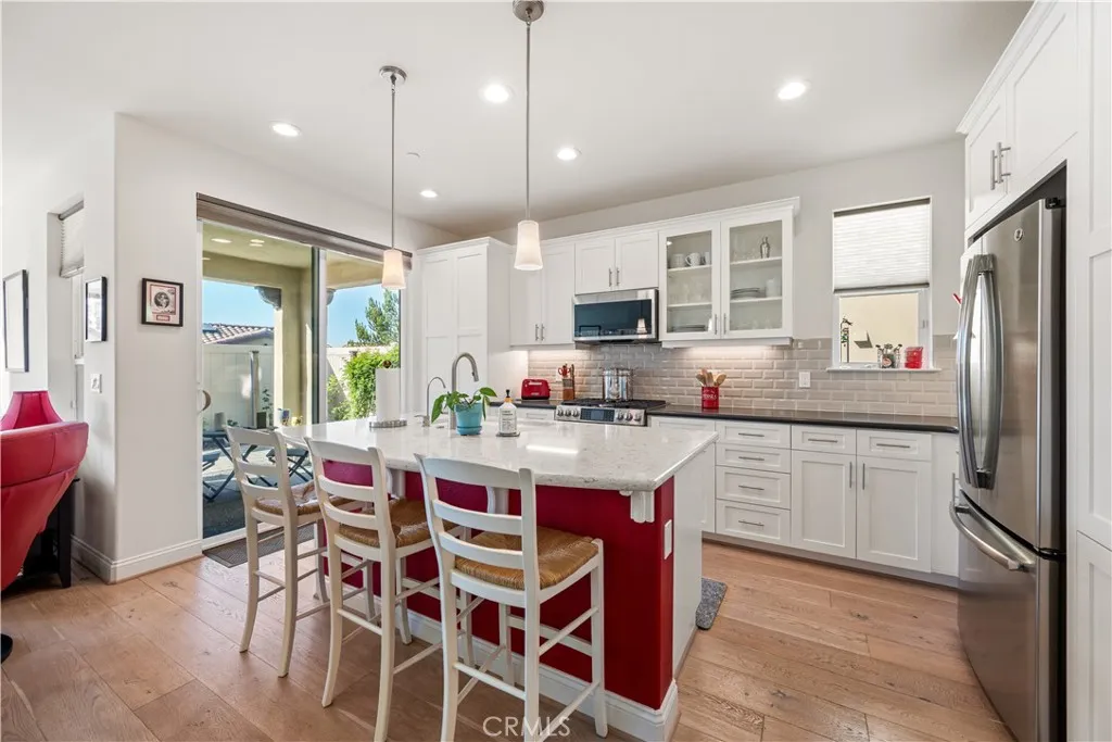 Santa Maria, California 93455, United States, 2 Bedrooms Bedrooms, ,3 BathroomsBathrooms,Residential,Pending,251537