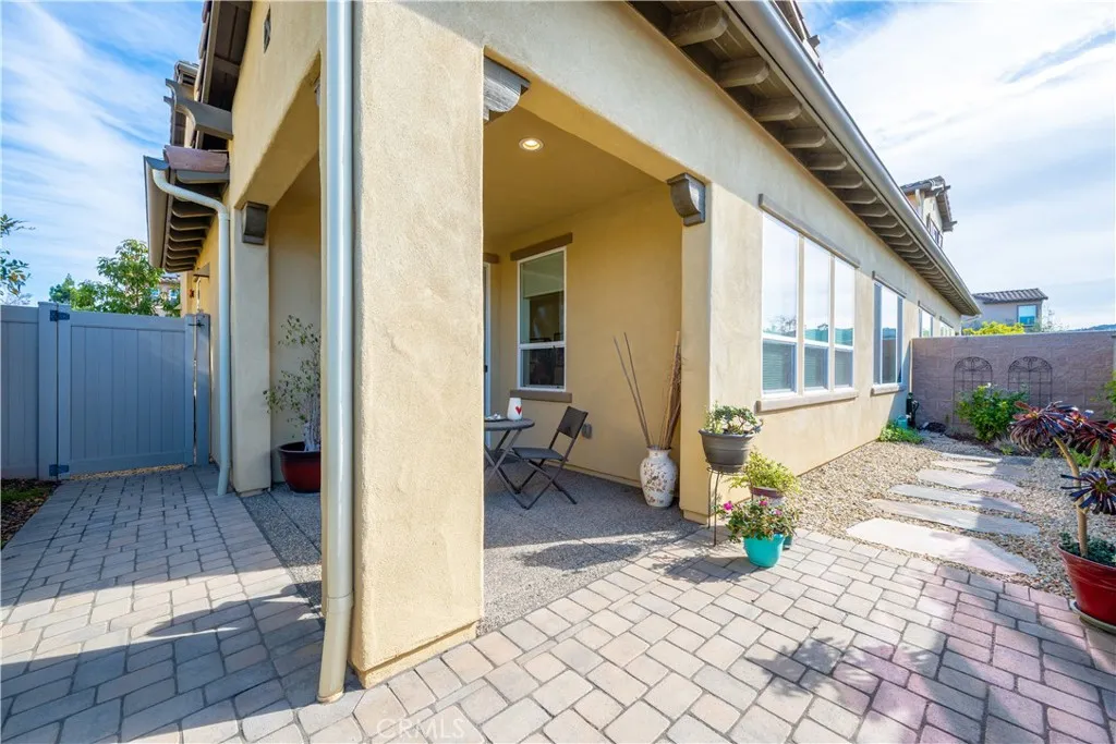 Santa Maria, California 93455, United States, 2 Bedrooms Bedrooms, ,3 BathroomsBathrooms,Residential,Pending,251537