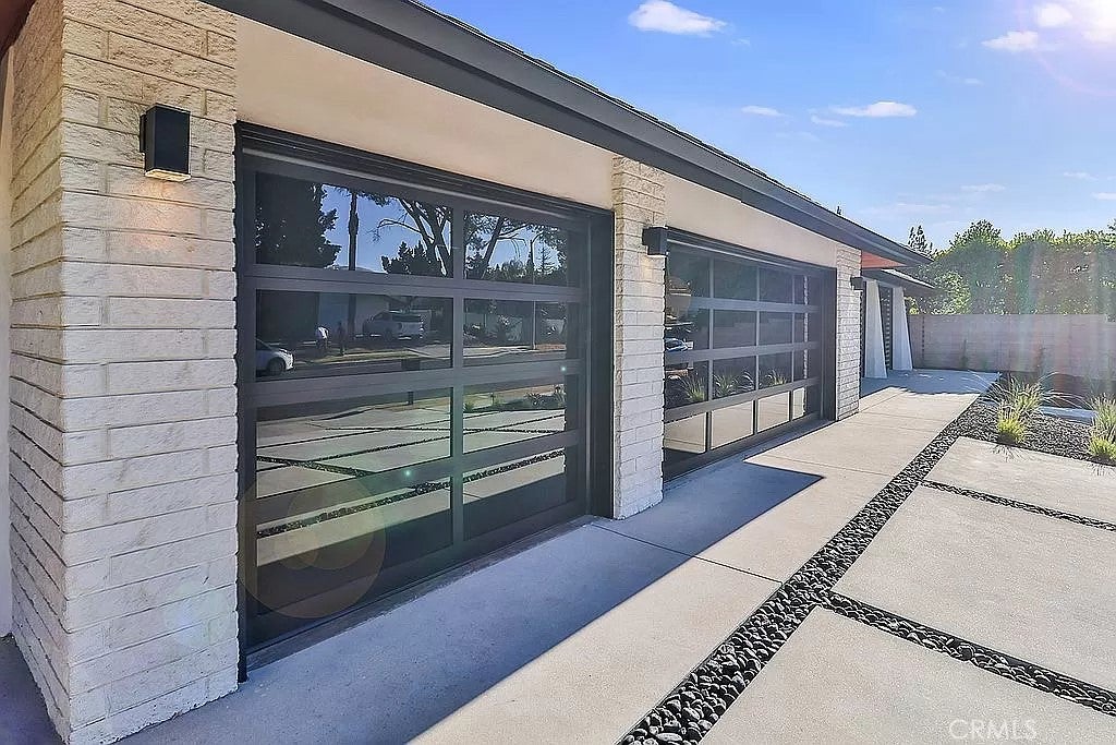 19532 Bermuda Street