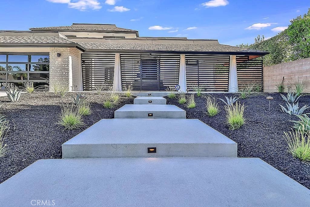 19532 Bermuda Street