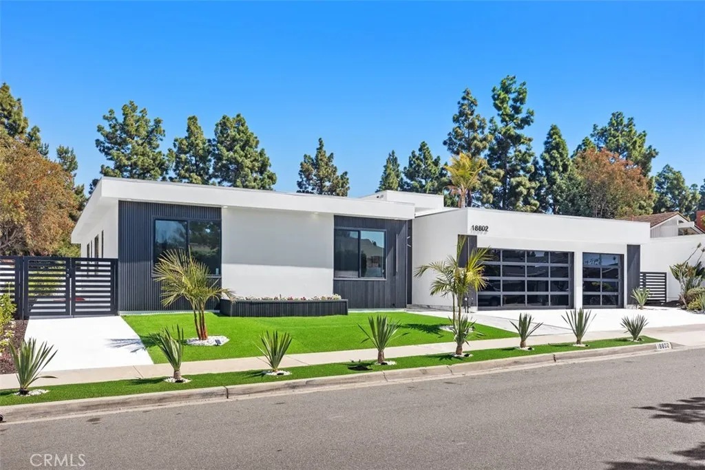 Irvine, California 92603, United States, 5 Bedrooms Bedrooms, ,5 BathroomsBathrooms,Residential,Active,160008